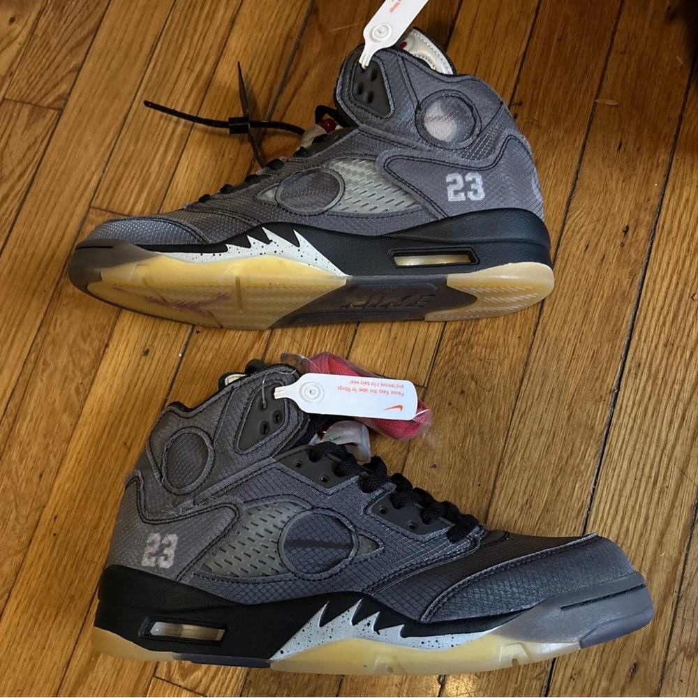 OffWhite x Jordan Retro 5 ‘Muslin’